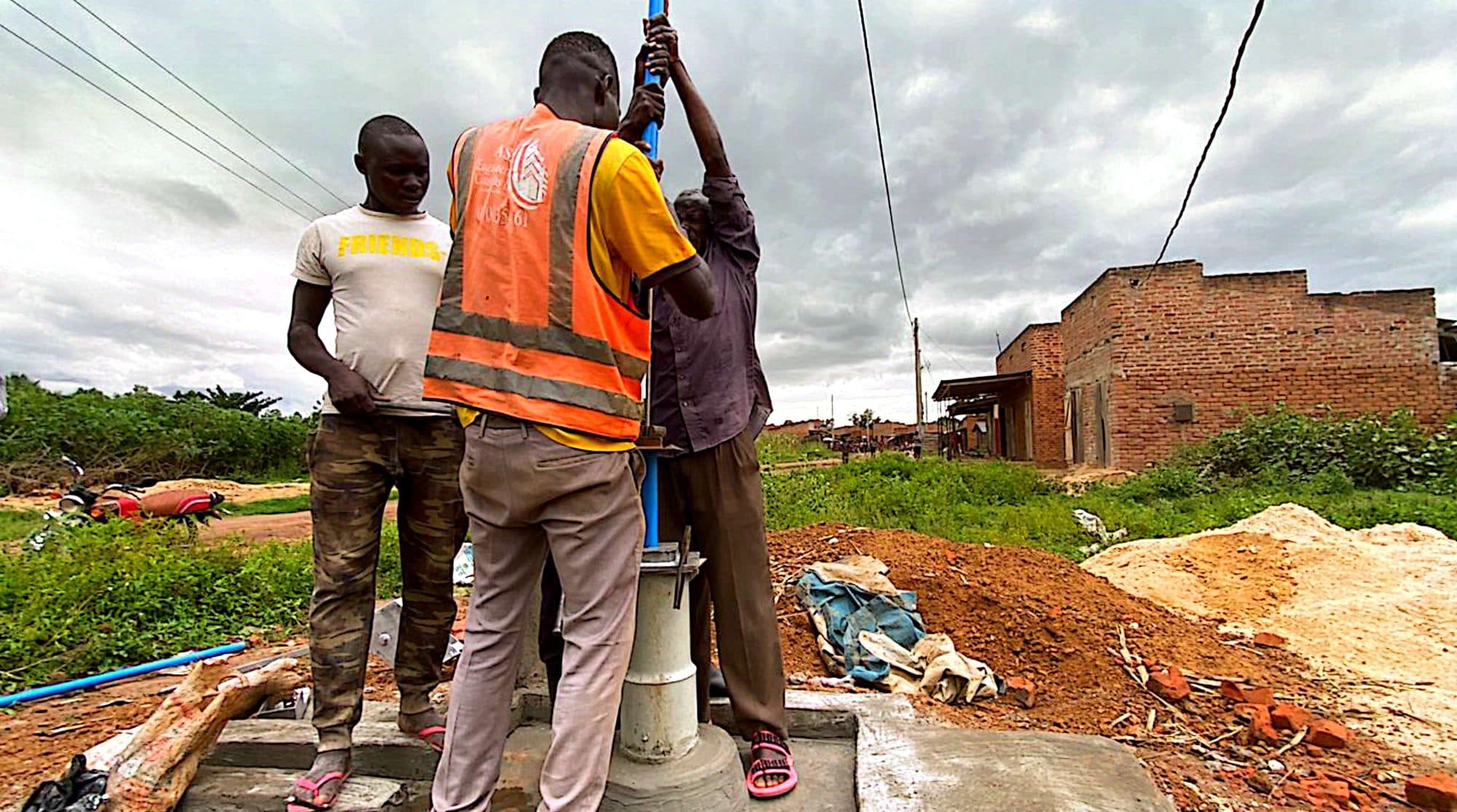 Clean water: Borehole installation